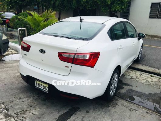 Kia Rio Carros en venta