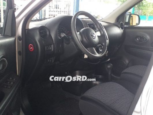 Nissan March Hatchback en venta