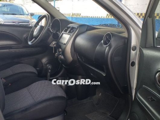 Nissan March Hatchback en venta