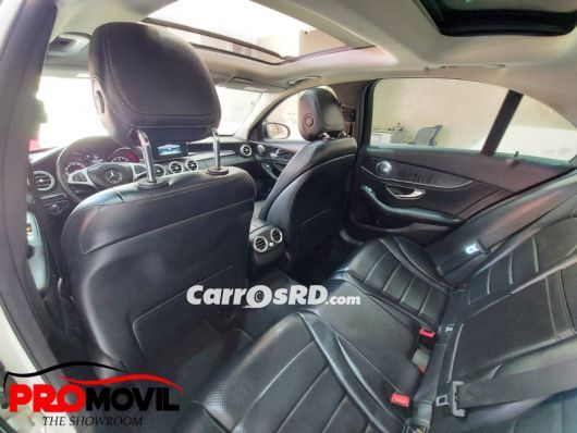 Mercedes-Benz Clase C Carros en venta