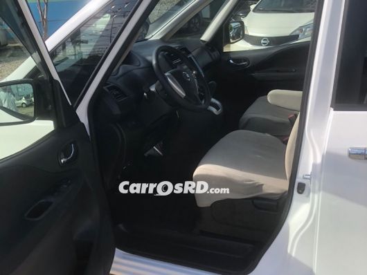 Nissan Serena Minivan en venta