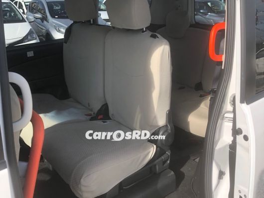 Nissan Serena Minivan en venta
