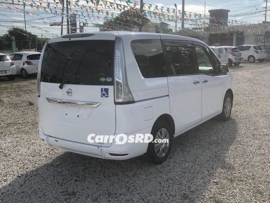 Nissan Serena Minivan en venta
