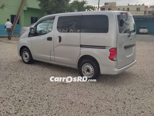 Nissan Vanette Minivan en venta