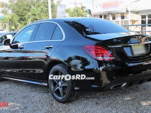 Mercedes-Benz Clase C Carros en venta