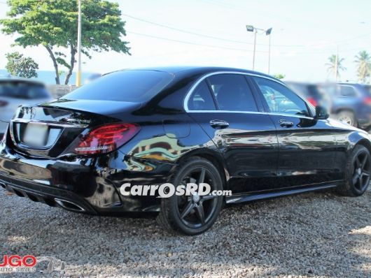 Mercedes-Benz Clase C Carros en venta