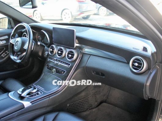 Mercedes-Benz Clase C Carros en venta