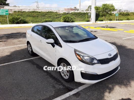 Kia Rio Carros en venta