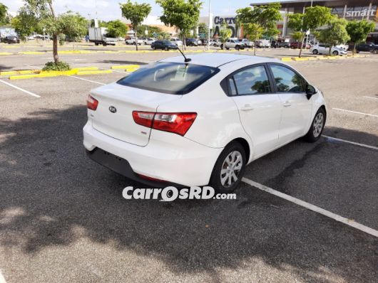 Kia Rio Carros en venta