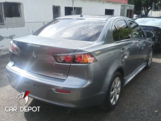 Mitsubishi Lancer Carros en venta