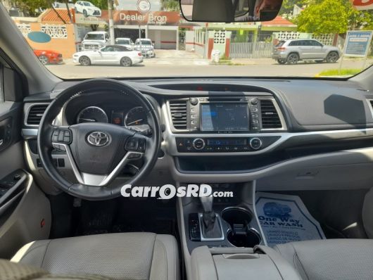 Toyota Highlander Jeepeta en venta