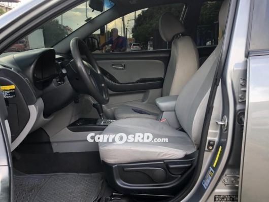 Hyundai Elantra Carros en venta