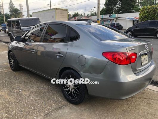 Hyundai Elantra Carros en venta