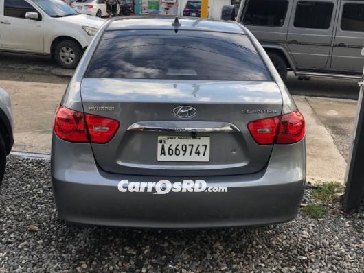 Hyundai Elantra Carros en venta
