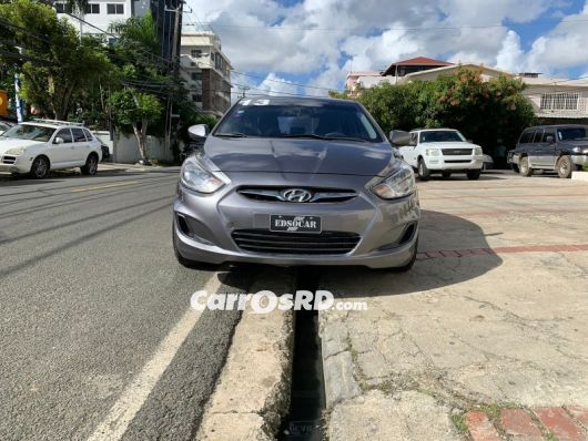 Hyundai Accent Carros en venta