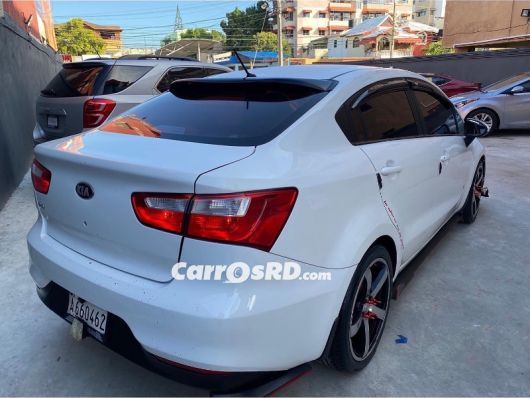 Kia Rio Carros en venta