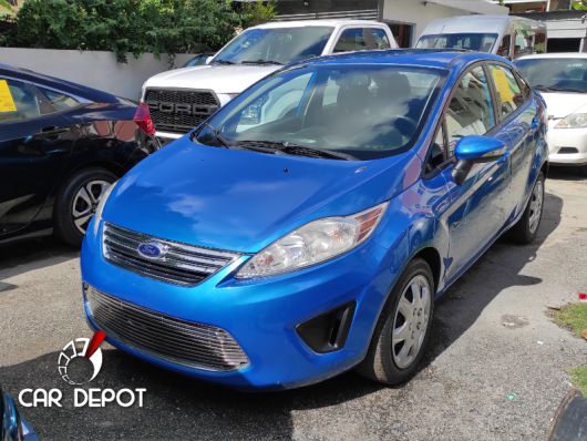 Ford Fiesta Carros en venta