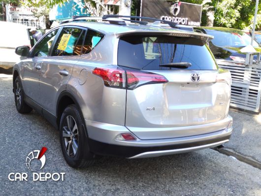 Toyota RAV4 Jeepeta en venta