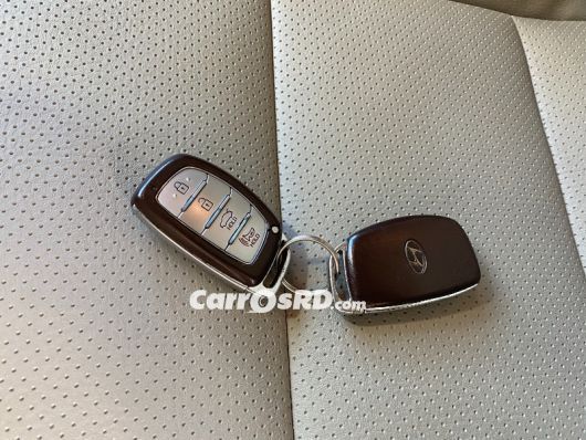 Hyundai Elantra Carros en venta