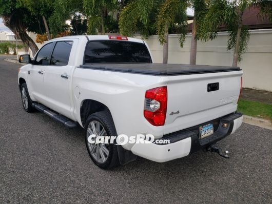 Toyota Tundra Camioneta en venta