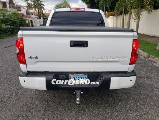 Toyota Tundra Camioneta en venta