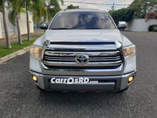 Toyota Tundra Camioneta en venta