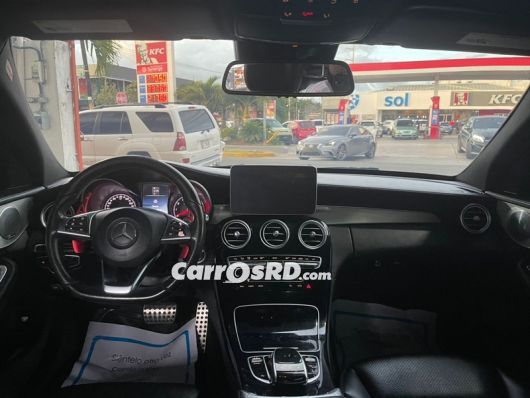 Mercedes-Benz Clase C Carros en venta
