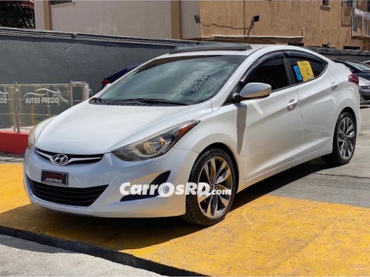 Hyundai Elantra Carros en venta