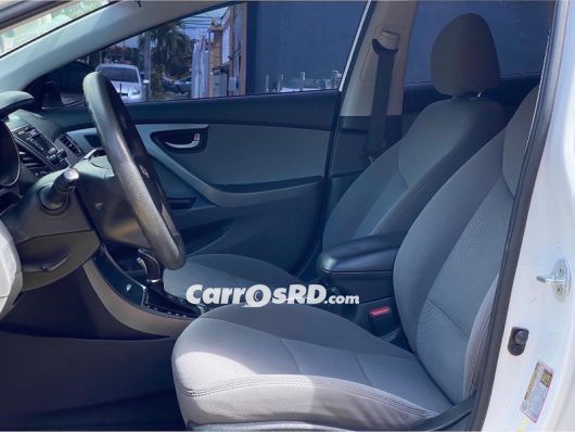 Hyundai Elantra Carros en venta