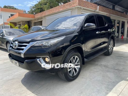Toyota Fortuner Jeepeta en venta