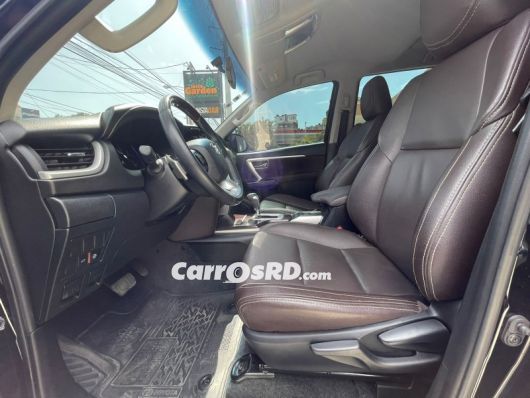 Toyota Fortuner Jeepeta en venta