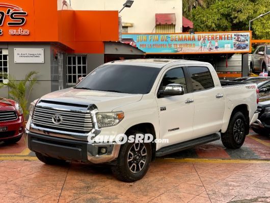 Toyota Tundra Camioneta en venta