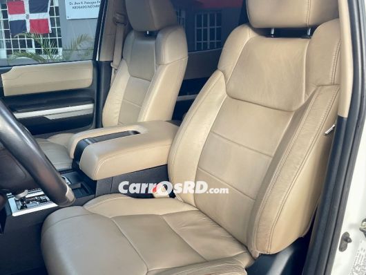 Toyota Tundra Camioneta en venta