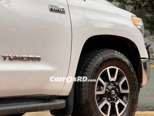 Toyota Tundra Camioneta en venta