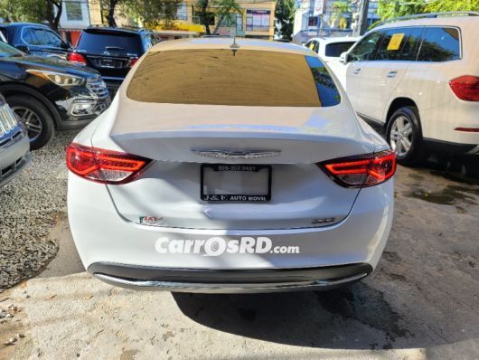 Chrysler 200 Carros en venta