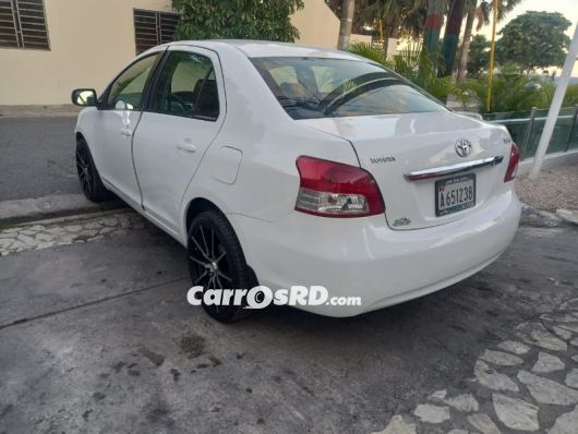 Toyota Yaris Carros en venta