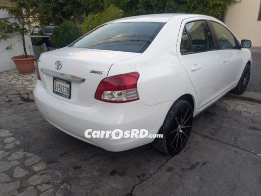 Toyota Yaris Carros en venta