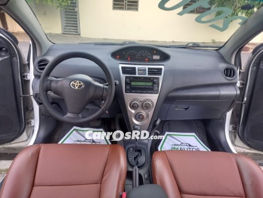 Toyota Yaris Carros en venta