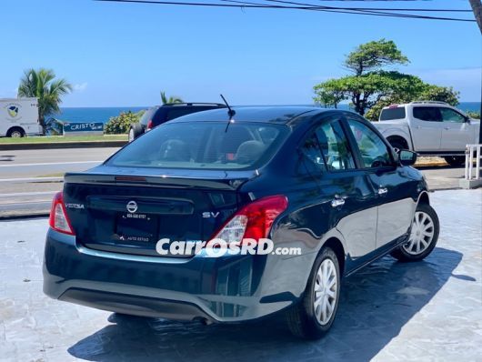 Nissan Versa Carros en venta
