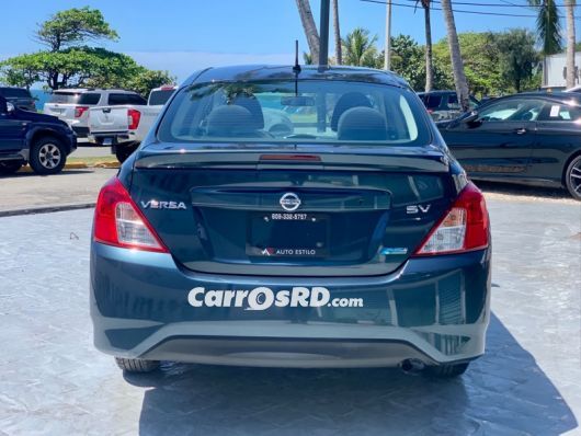 Nissan Versa Carros en venta