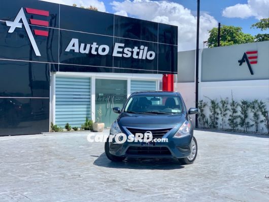 Nissan Versa Carros en venta