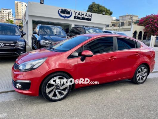 Kia Rio Jeepeta en venta