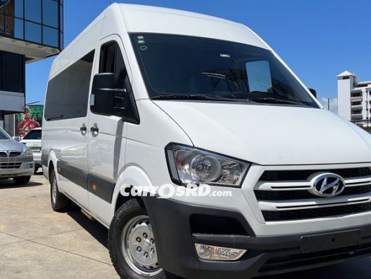 Hyundai H350 Minivan en venta