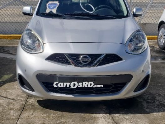 Nissan March Carros en venta