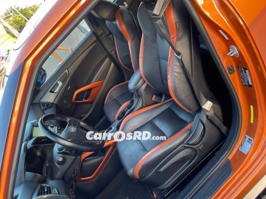 Hyundai Veloster Carros en venta