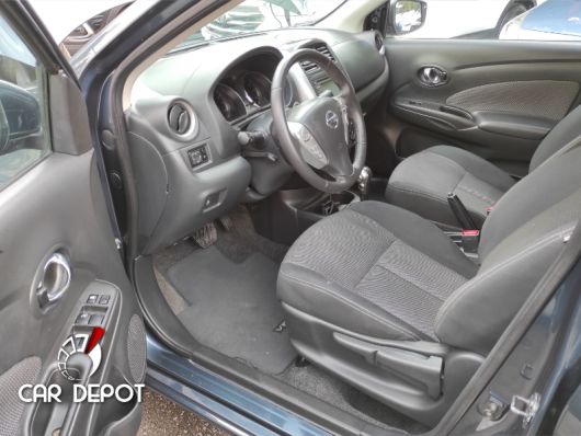 Nissan Versa Carros en venta