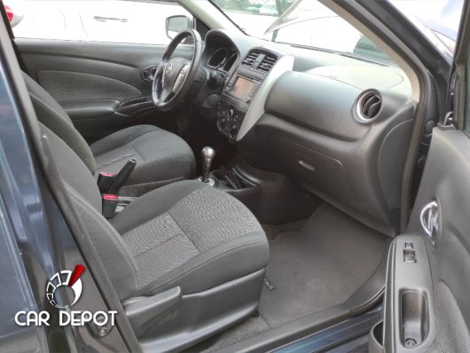 Nissan Versa Carros en venta