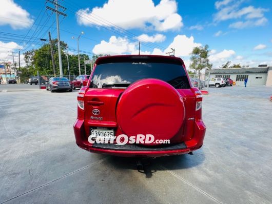 Toyota RAV4 Jeepeta en venta