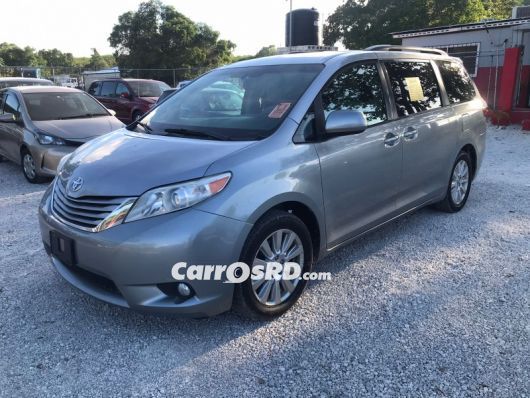 Toyota Sienna Minivan en venta