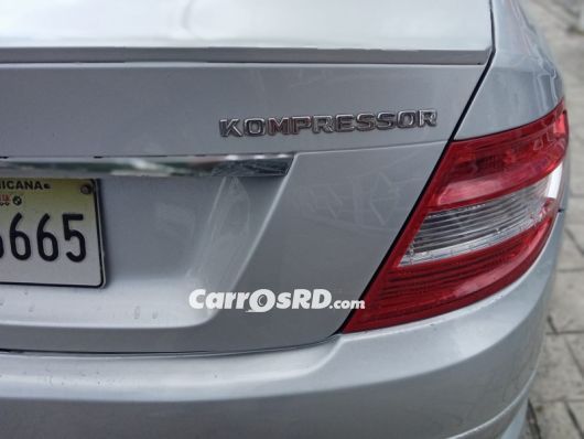 Mercedes-Benz Clase C Carros en venta